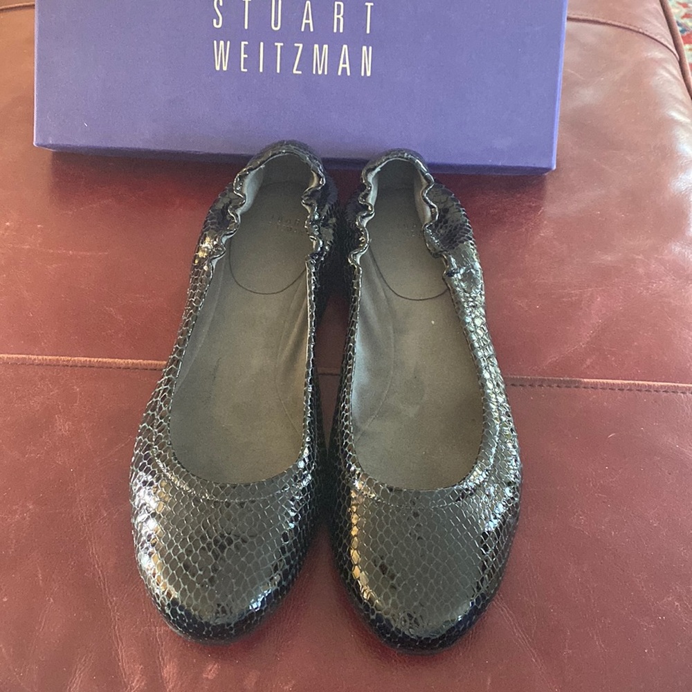 Stuart Weitzman Black Snake Print Flats size 11
